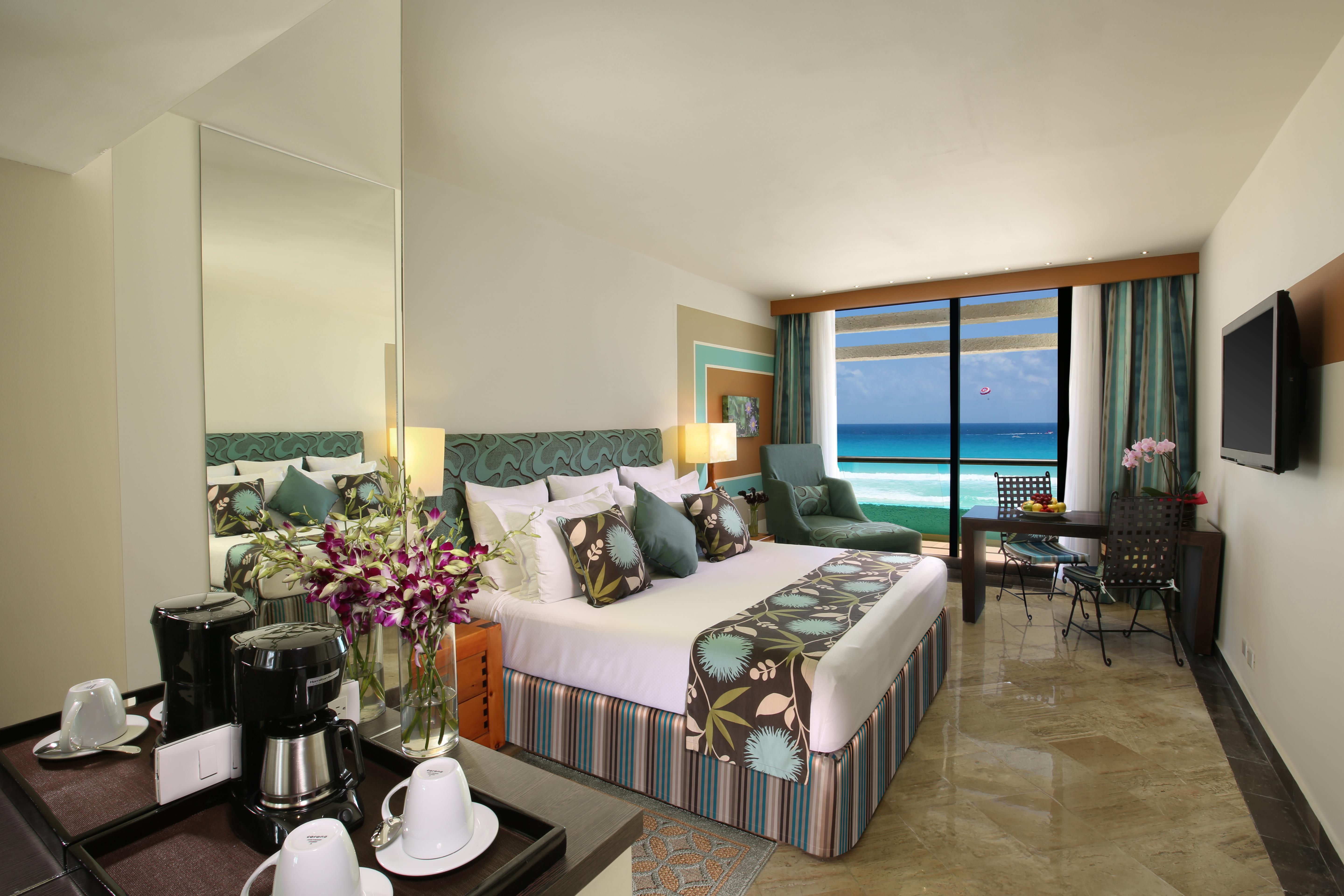 The Pyramid Cancun By Oasis Exterior photo A room at the Hard Rock Hotel