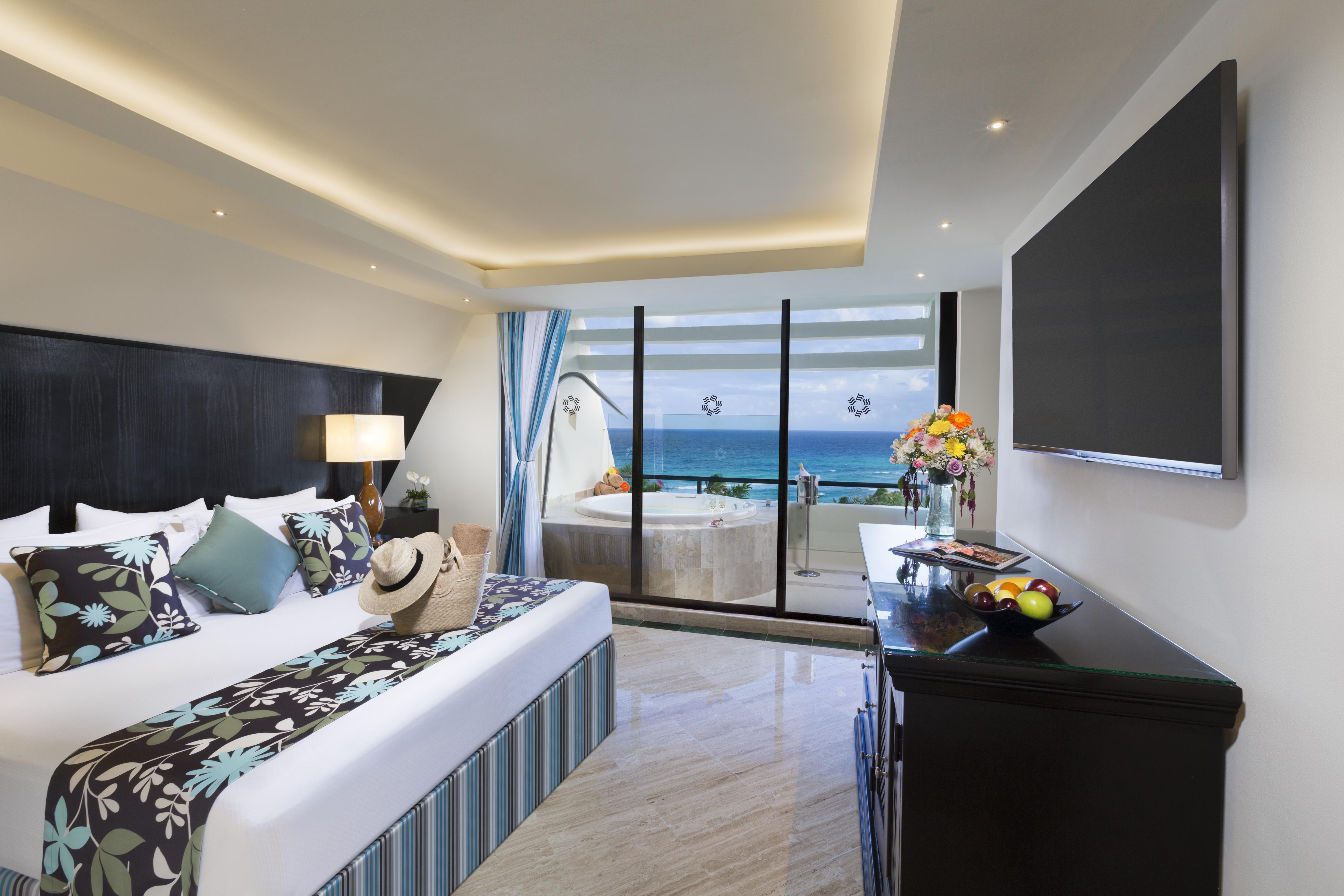 The Pyramid Cancun By Oasis Exterior photo Junior Suite Ocean View