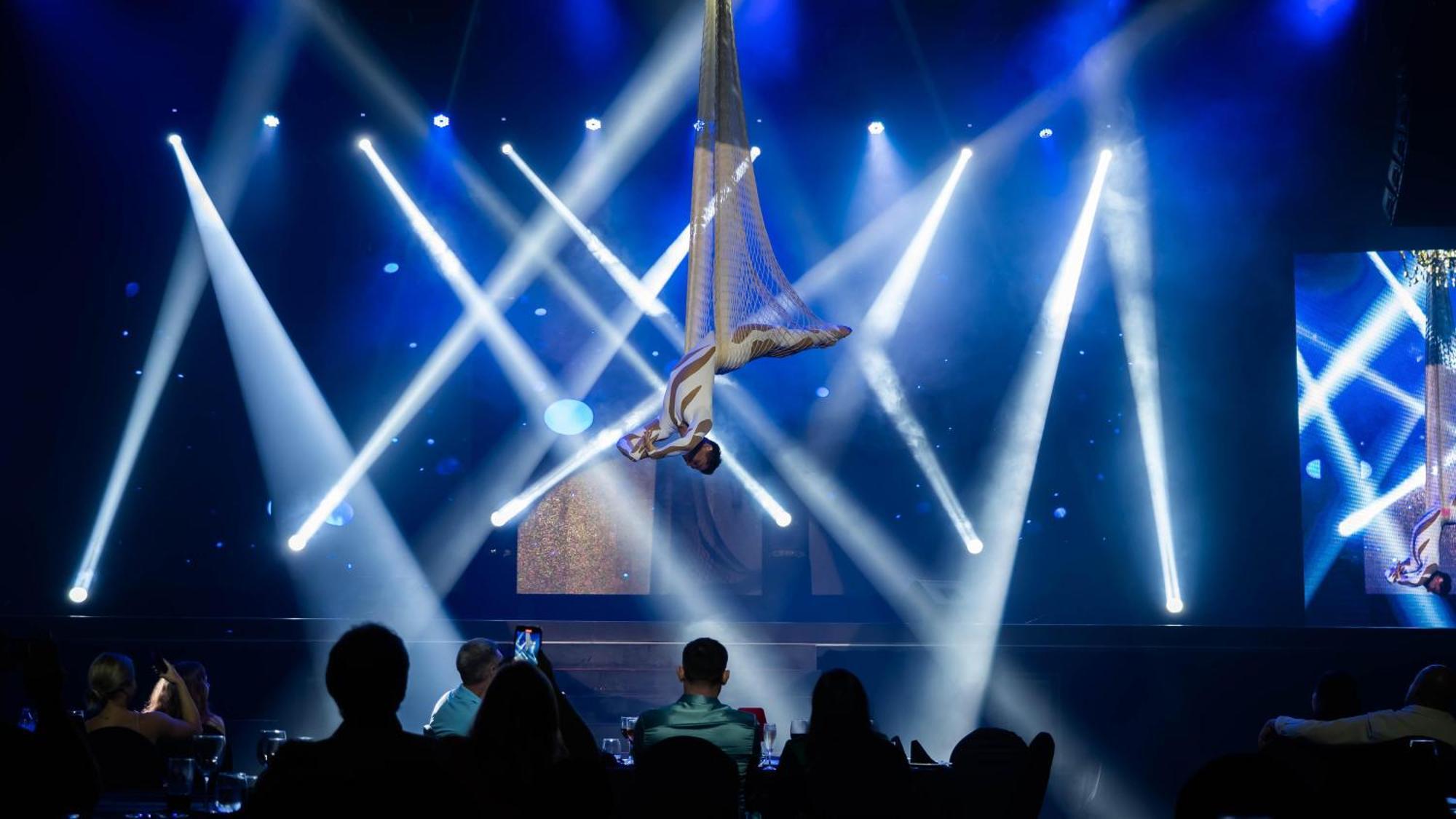 The Pyramid Cancun By Oasis Exterior photo Aerialist